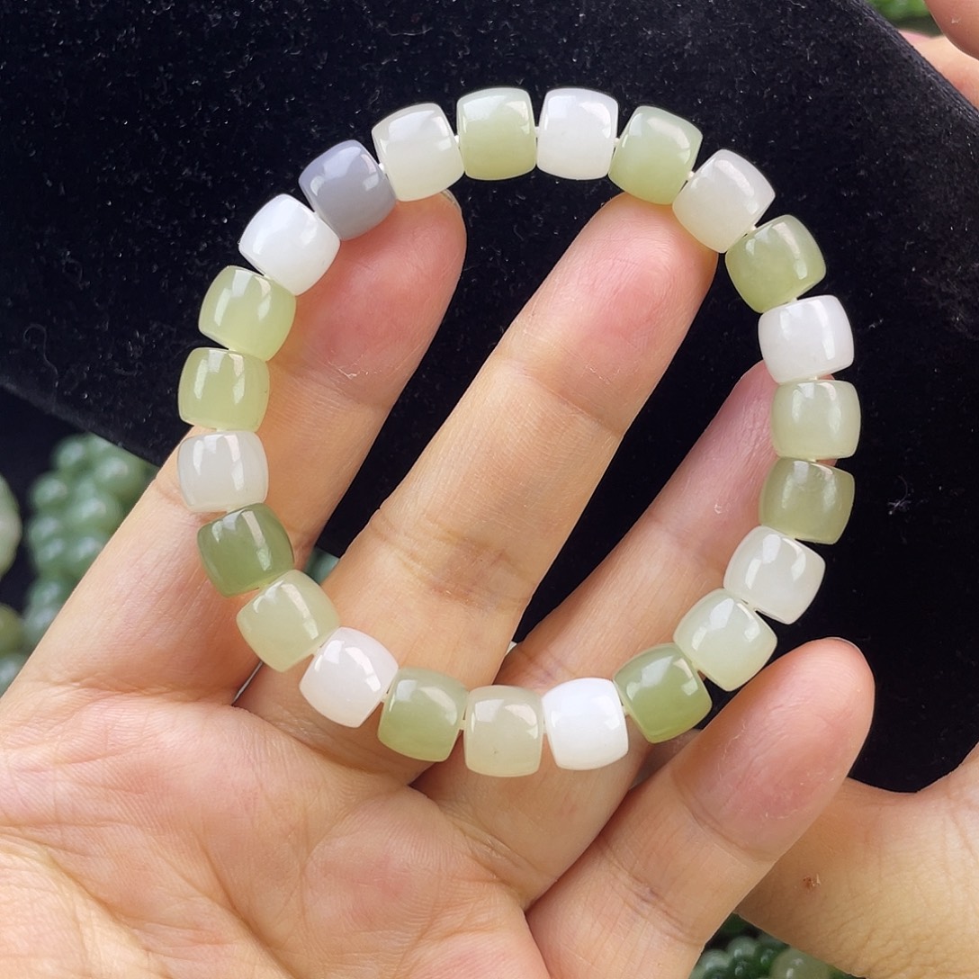 和田玉未镶嵌手链