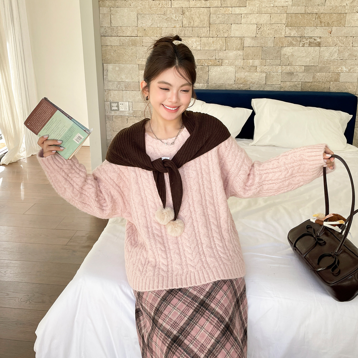 大码胖mm新款秋冬毛衣圆领韩版常规袖女套头宽松针织上衣