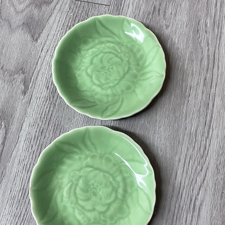 微瑕特价青瓷青瓷2个