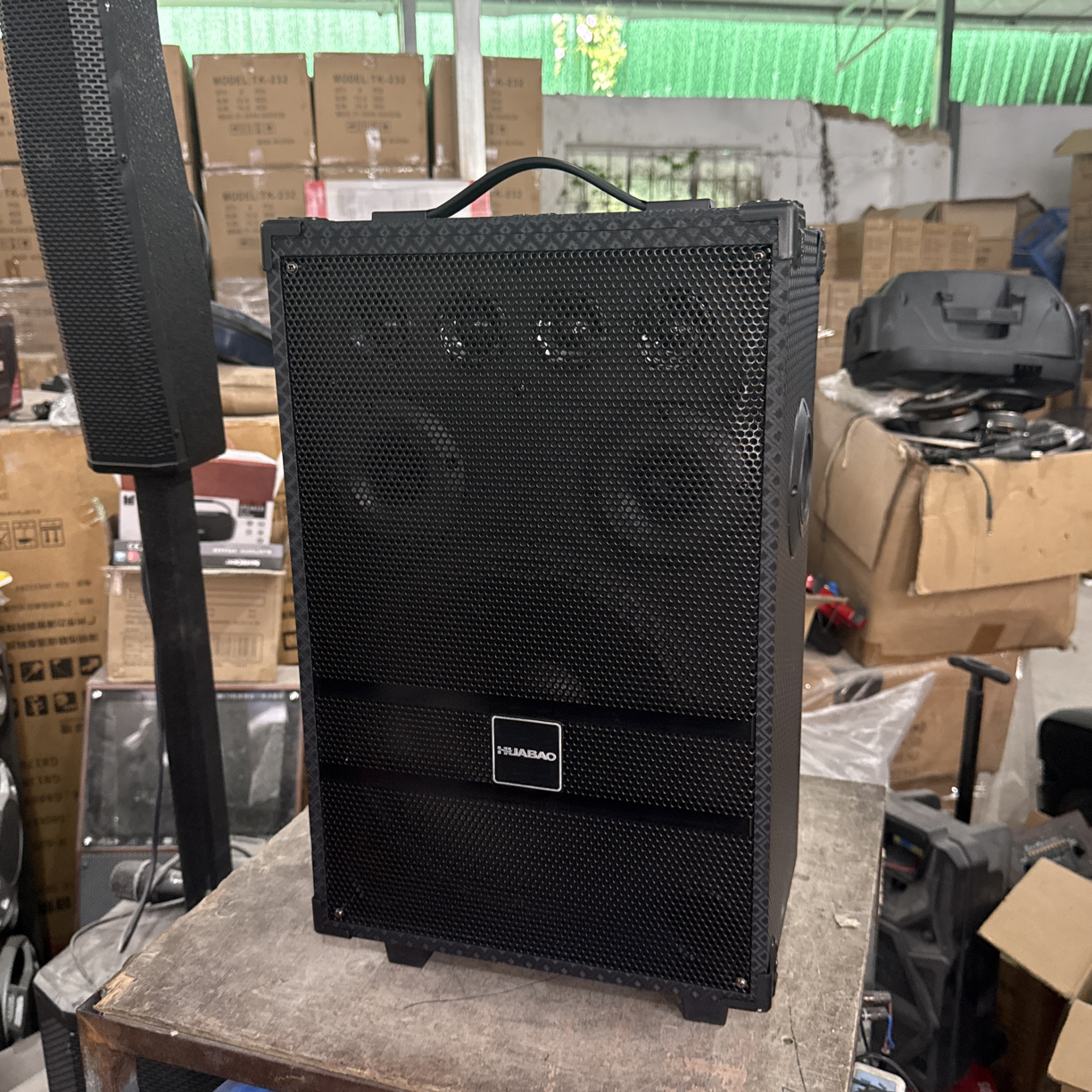 9新  10寸音响电池不质保，没有话筒