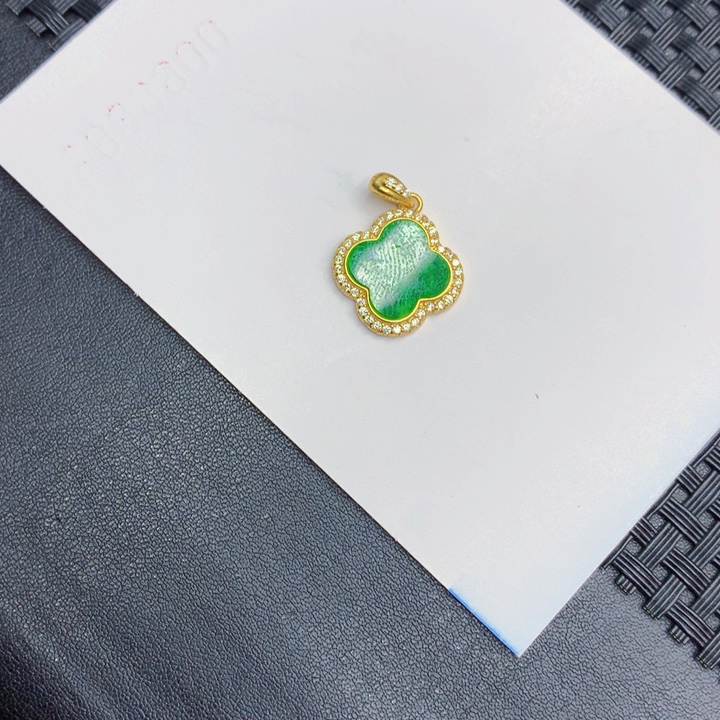 翡翠颈饰银S925镶嵌天然翡翠