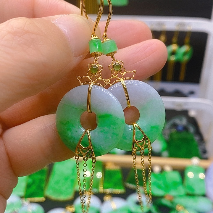 翡翠耳饰18K金镶嵌耳坠