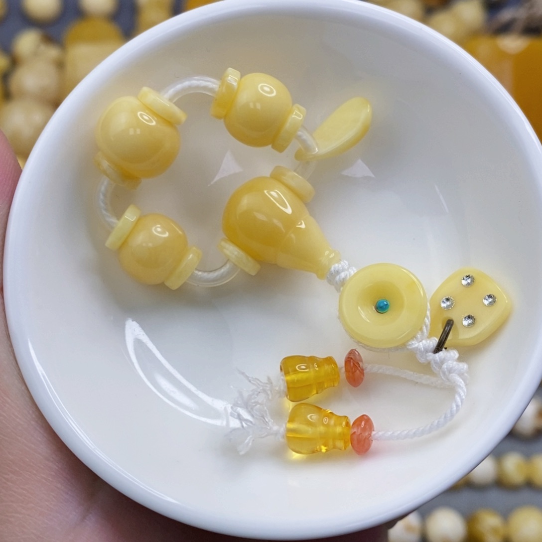 未镶嵌琥珀珠宝奇石尺寸10 mm