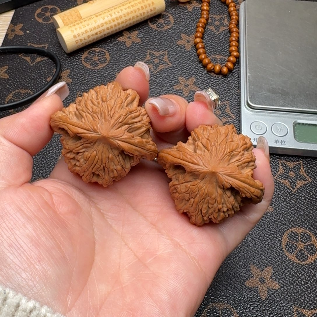 叁***阁把件文玩核桃44虎头G465