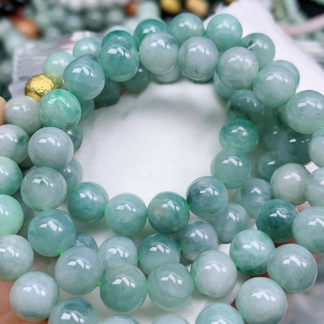 翡翠颈饰未镶嵌珠子