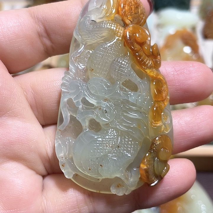 岫玉吊坠(赠链)未镶嵌