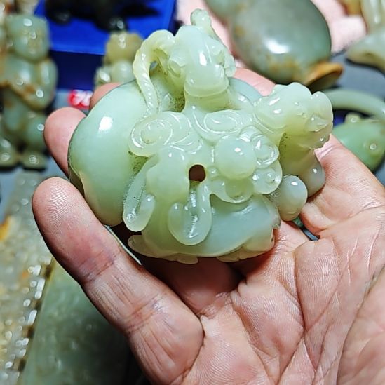 颈饰未镶嵌和田玉無*