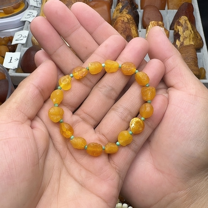 琥珀未镶嵌裸石天然蜜蜡手串