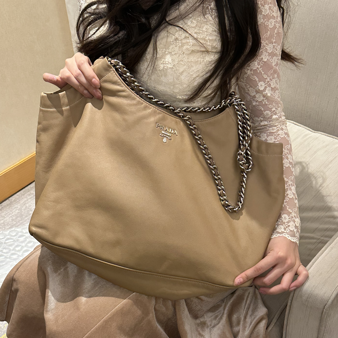 95新 Prada/普拉达 天天复古托特包