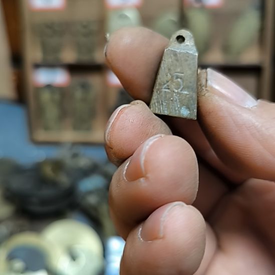 云***落秤砣一个，品相如图