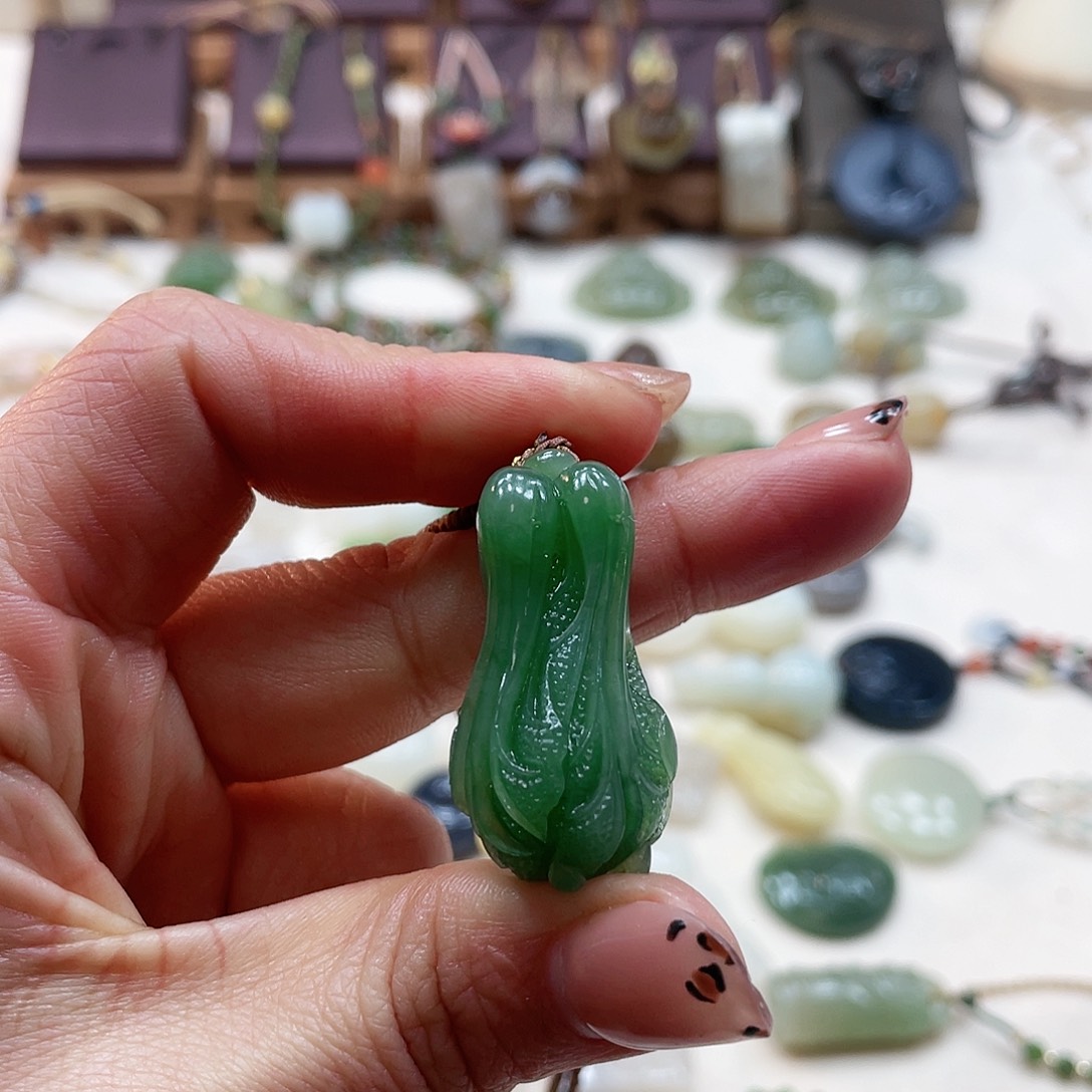 和田玉颈饰未镶嵌海****活