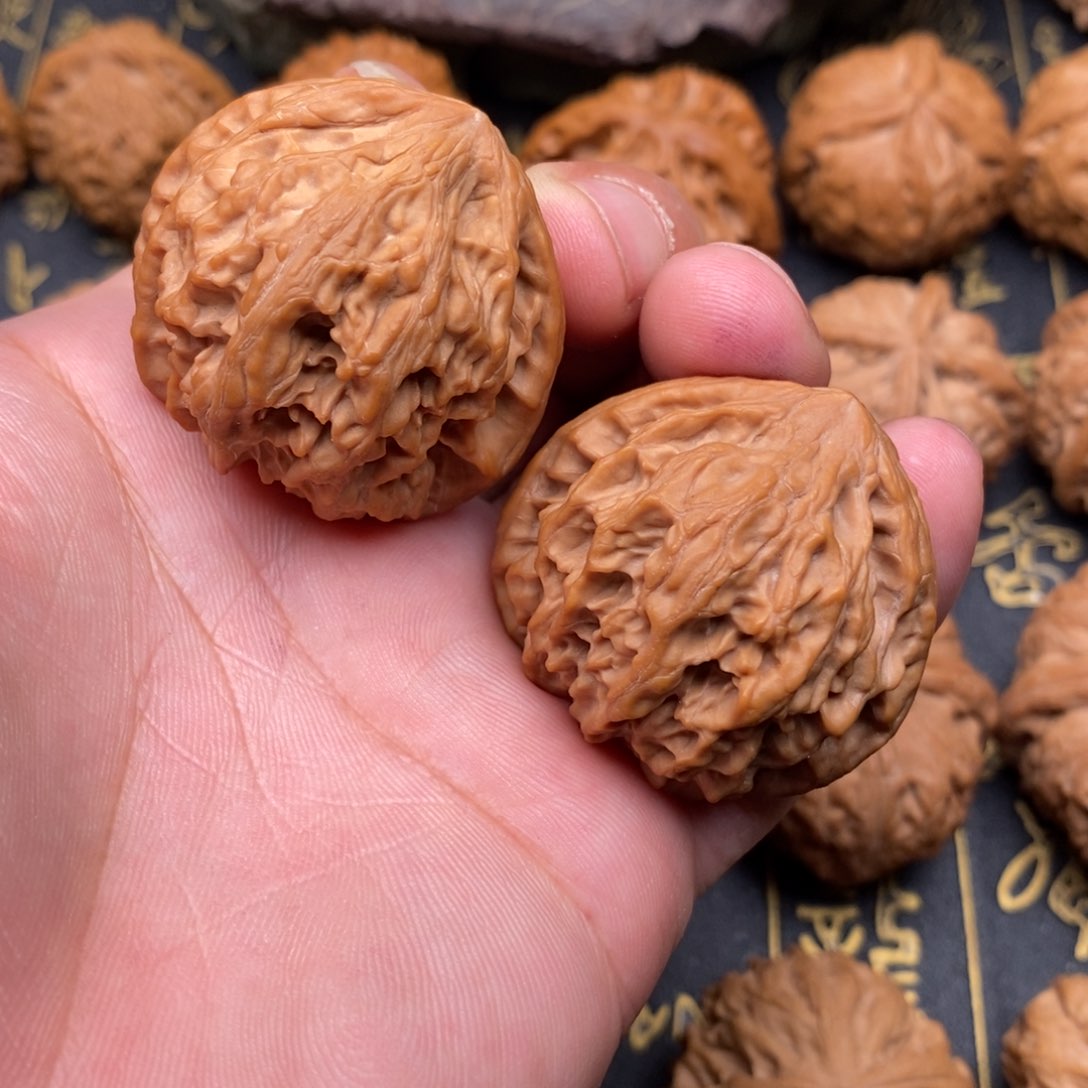 吊坠桃核兮***克野生狮子头