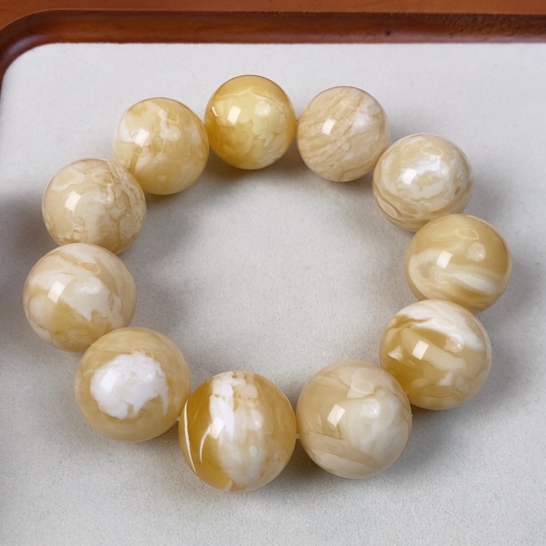 蜜蜡未镶嵌珠宝奇石23+mm 81g