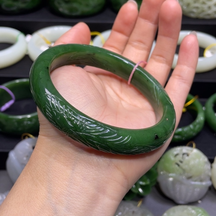 和田玉手镯64圈口 编号11未镶嵌