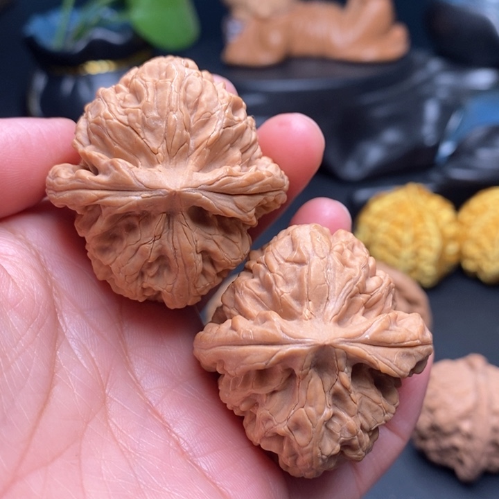 文玩核桃把件红锦鲤毕业43尺