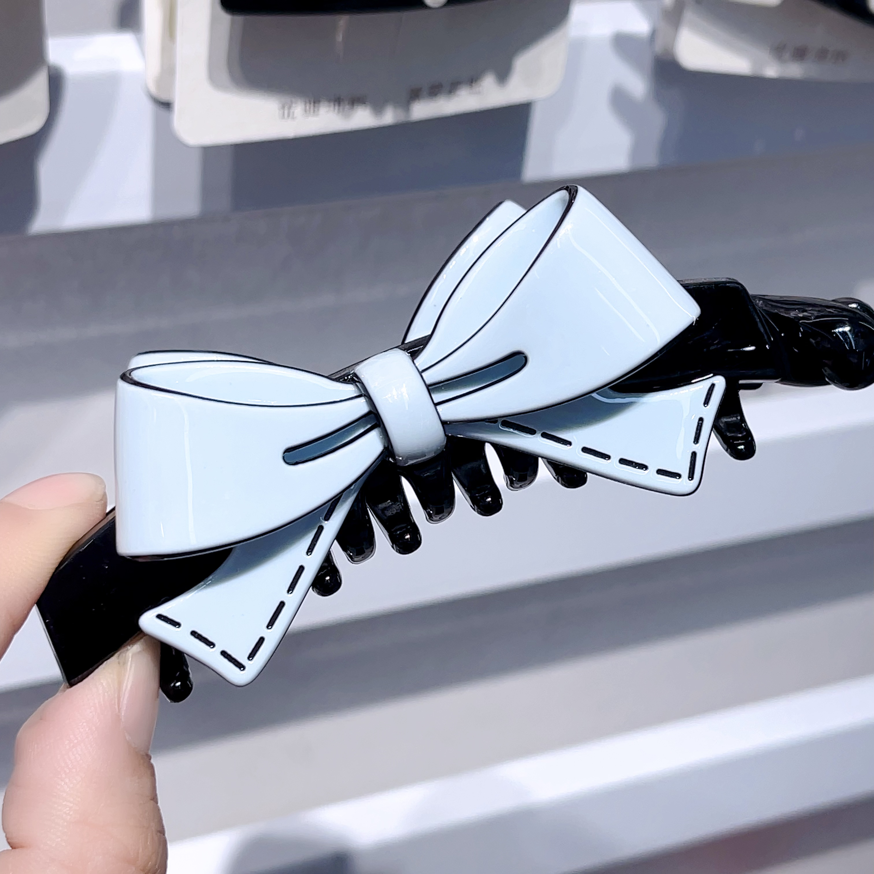 E783高货蓝色蝴蝶结香蕉夹