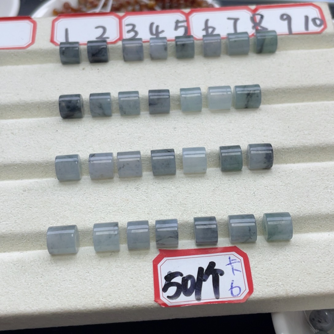 翡翠未镶嵌颈饰乌鸡桶珠50一个可挑