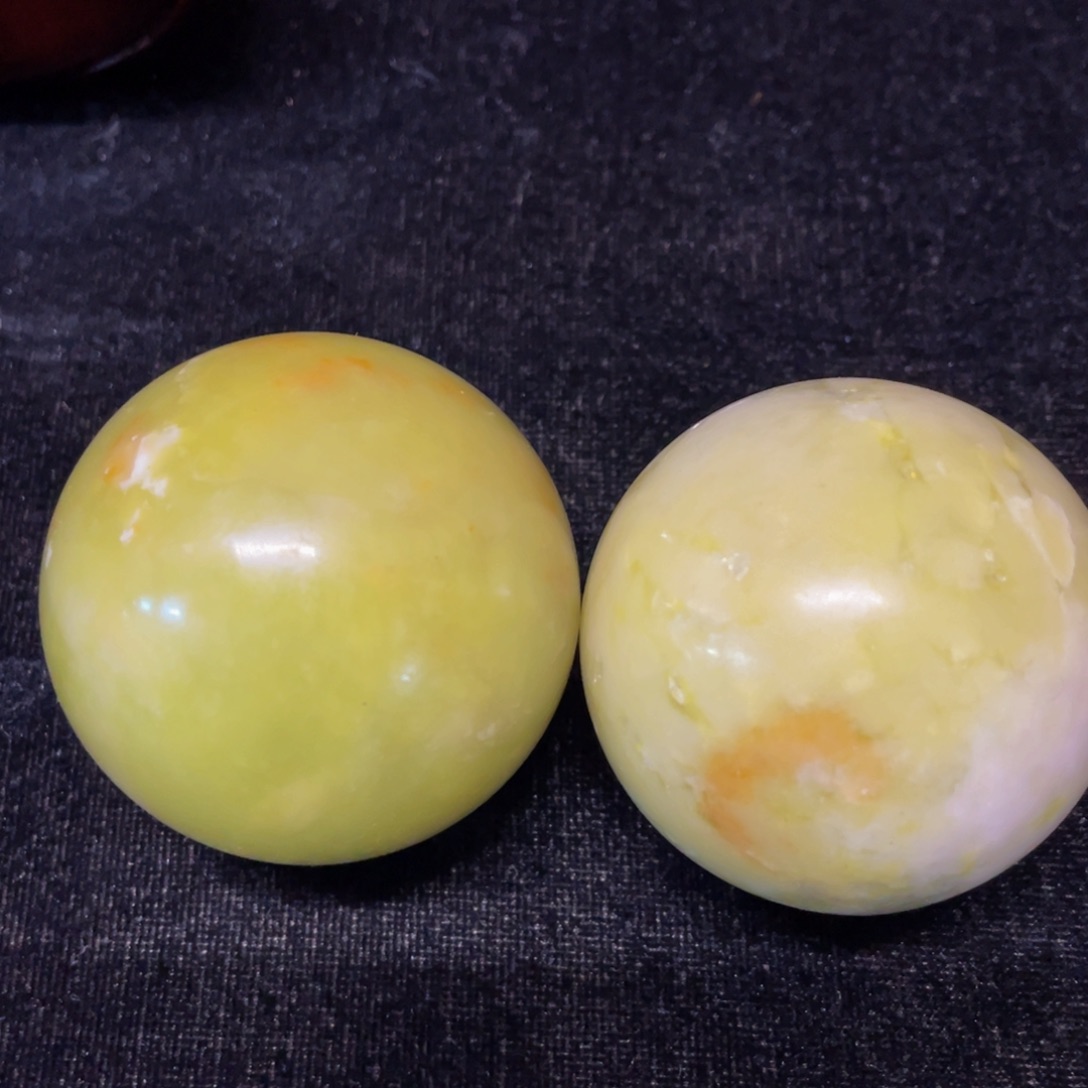 小****蛇纹石玉未镶嵌摆件