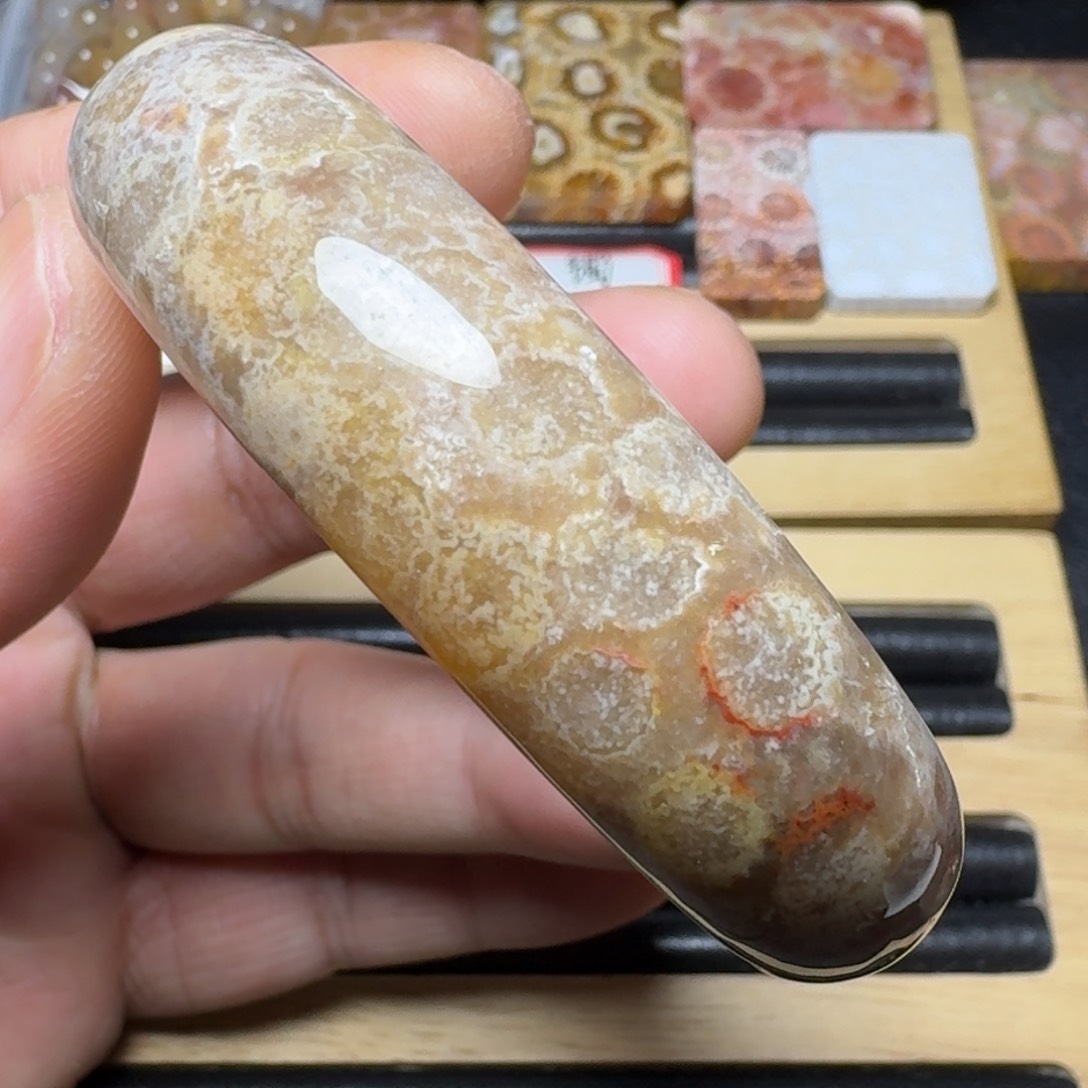 硅化玉纯天然色有机玉石未镶嵌56圈口