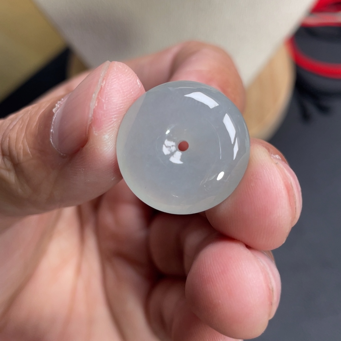 翡翠未镶嵌颈饰31.2+7