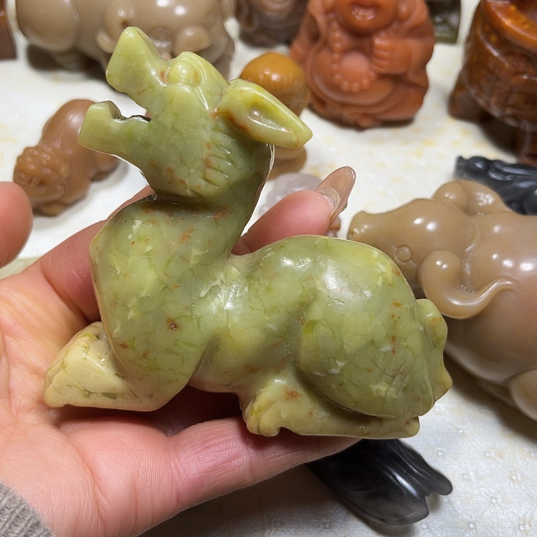 白玉菩提吊坠白****生白玉菩提吊坠