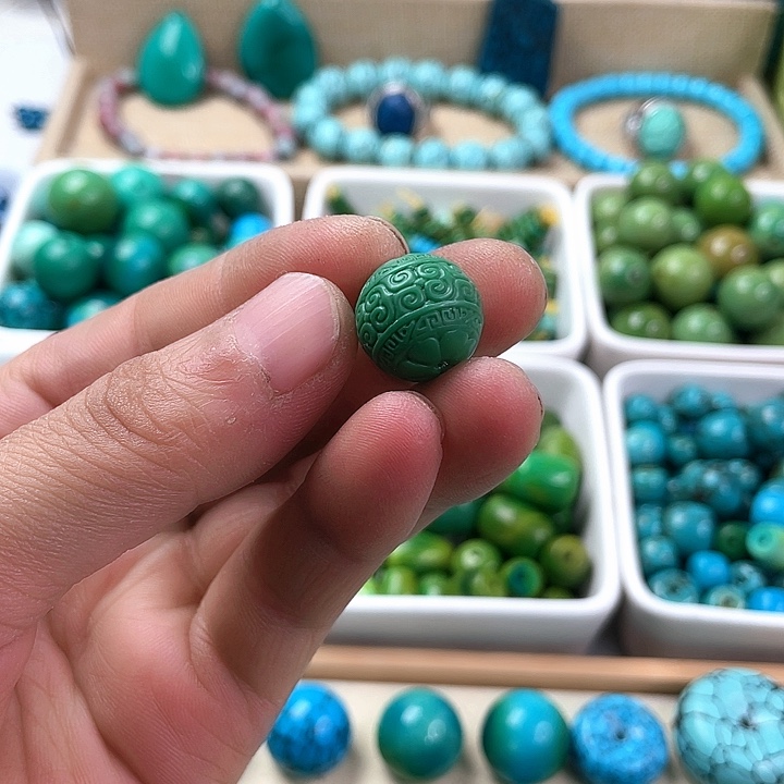 黑*圆珠桶珠三通配饰