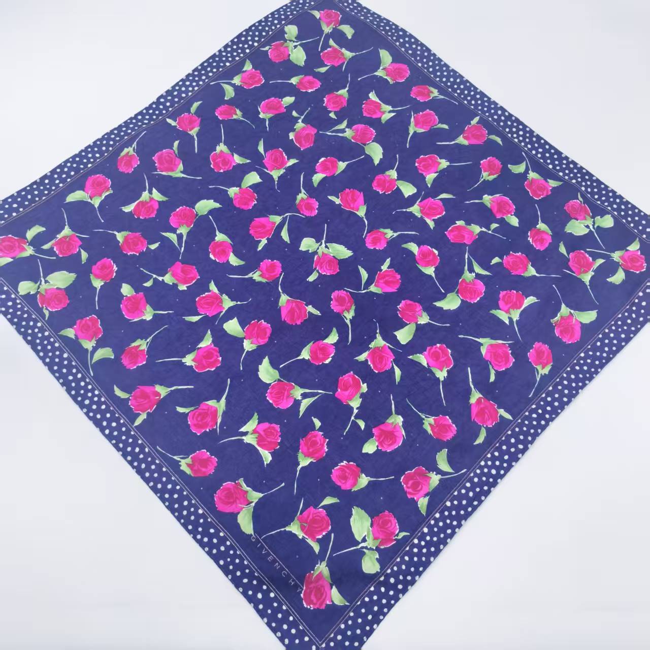 95新 Givenchy/纪梵希 海囤/纪梵希/丝巾/yy13440