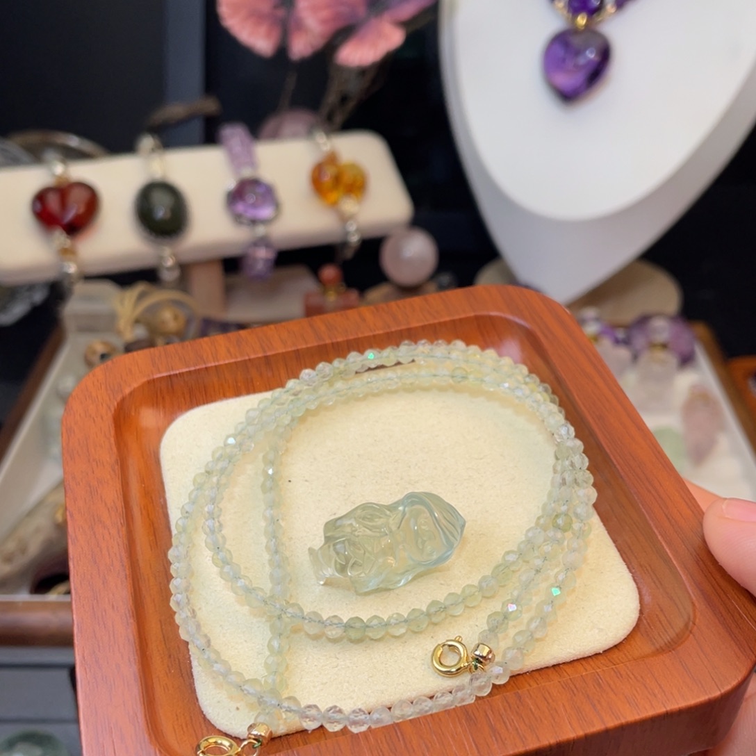 *****颈饰未镶嵌水晶天然水晶吊坠493