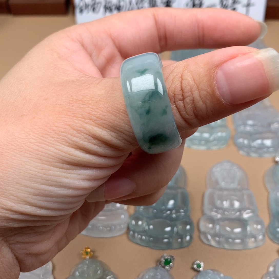 翡翠未镶嵌颈饰缅甸翡翠A货