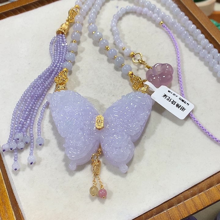 翡翠未镶嵌颈饰翡翠吊坠