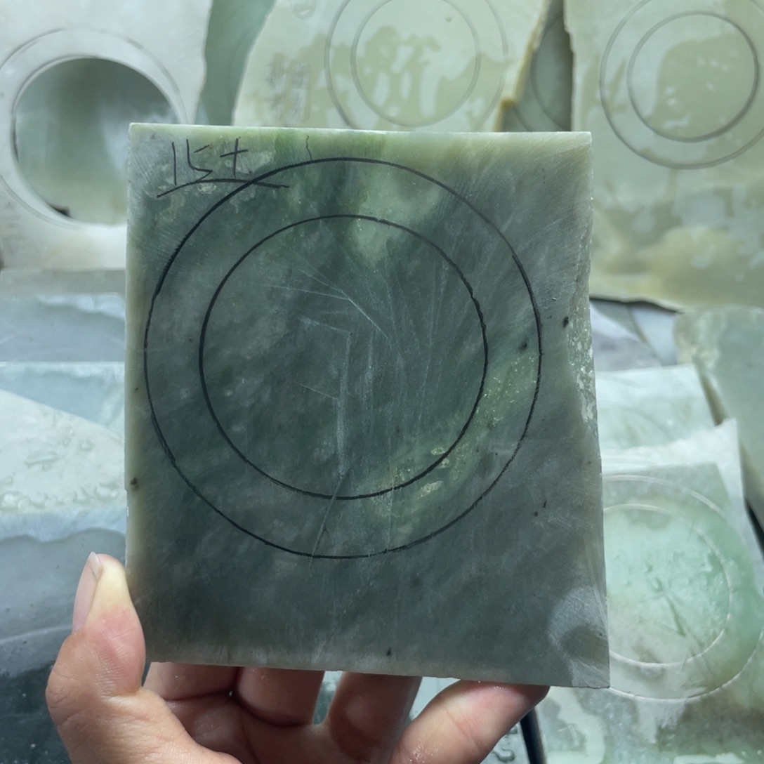 未镶嵌手镯和田玉定制手镯