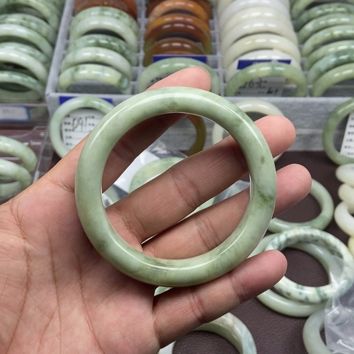 蛇纹石玉未镶嵌手镯海****善