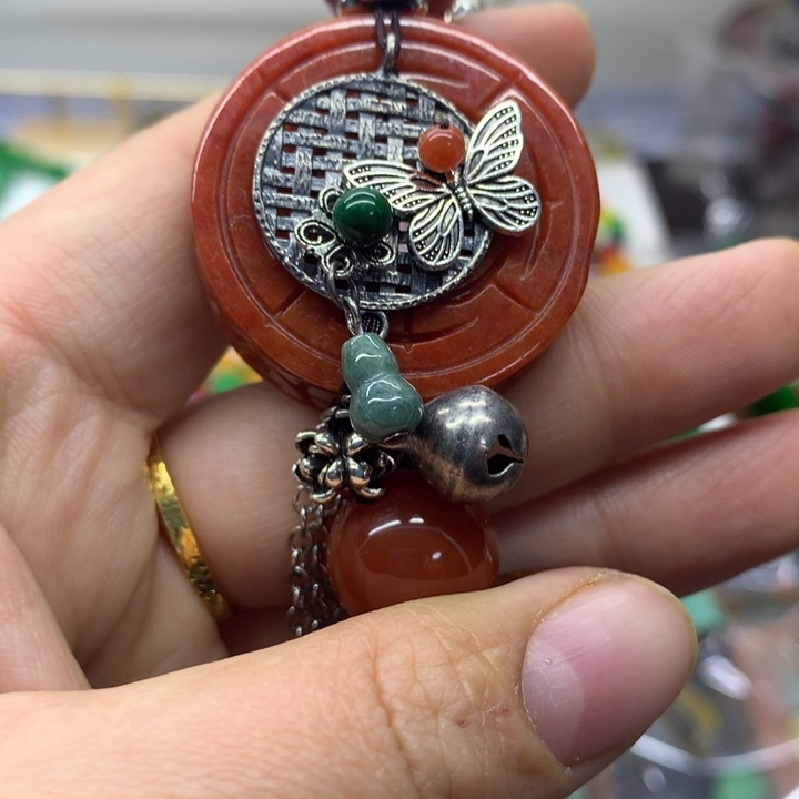 颈饰未镶嵌翡翠吊坠