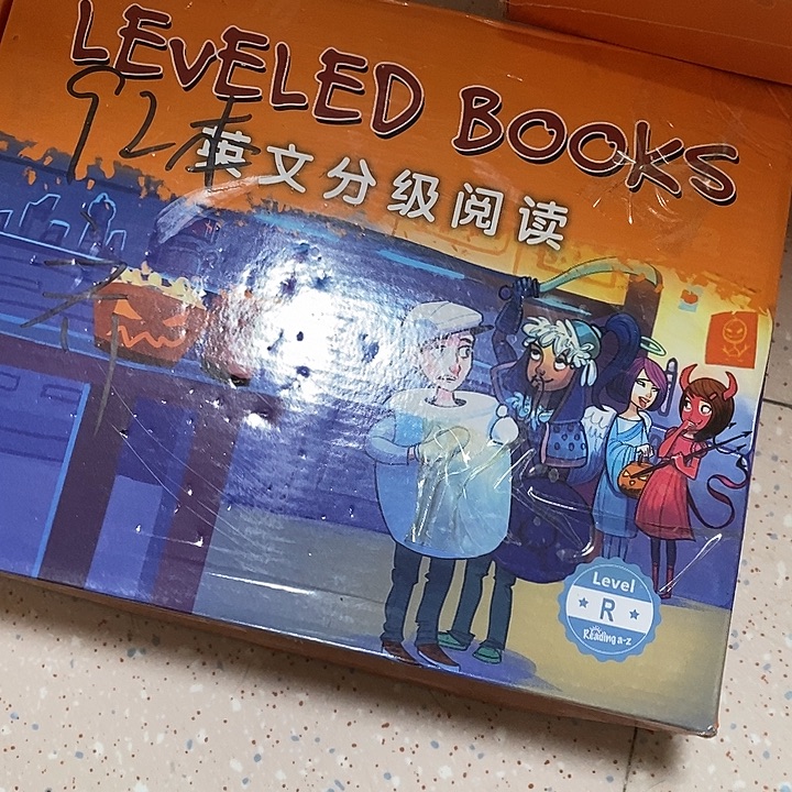 飞***宝Raz分级阅读R级。    