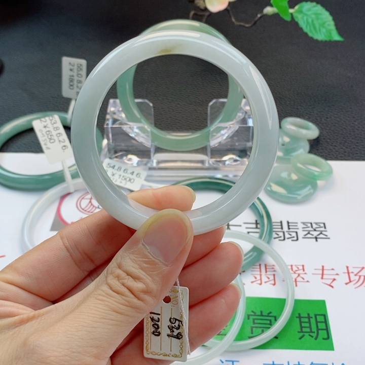 翡翠未镶嵌手镯正圈手镯53-54圈口