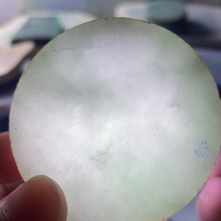 翡翠颈饰未镶嵌毛料93