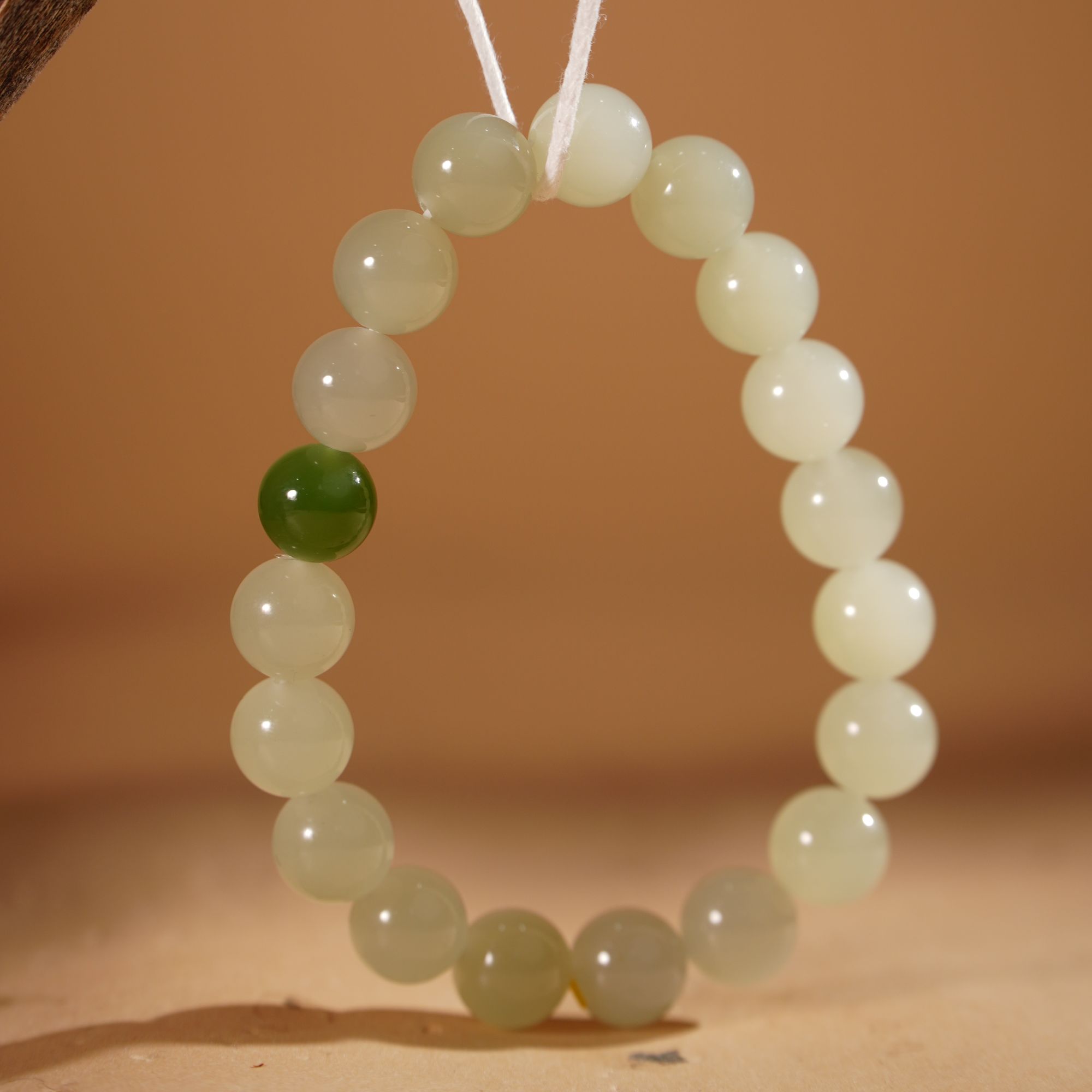 HT130131和田玉晴水圆珠设计款手串