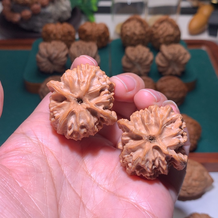 吃***饭把件文玩核桃苹果园