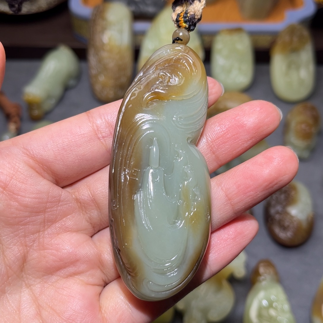 和田玉（糖玉）未镶嵌挂件