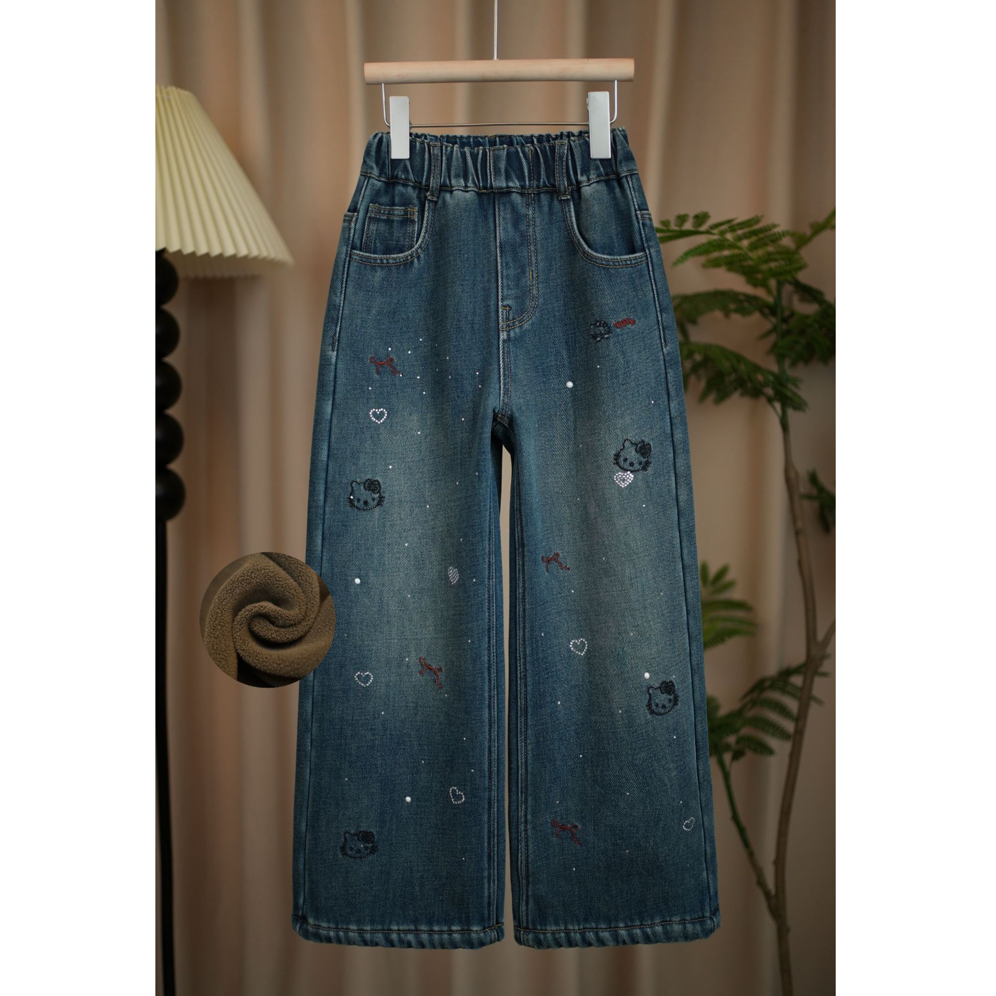 女童冬季加绒牛仔裤2025新亮钻刺绣款百搭中大童直筒牛仔裤A141
