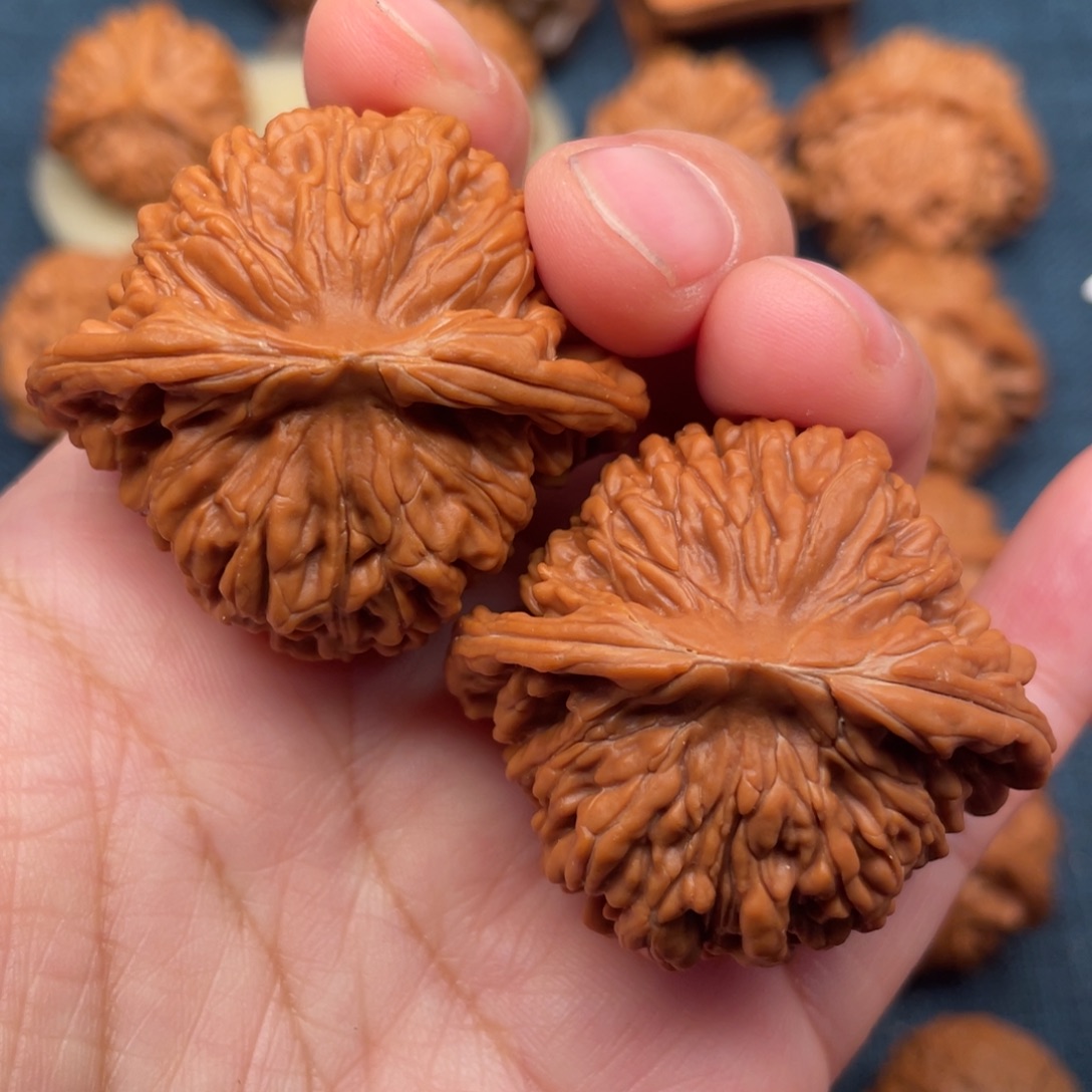 把件文玩核桃43毕业红皮汉高楼全品