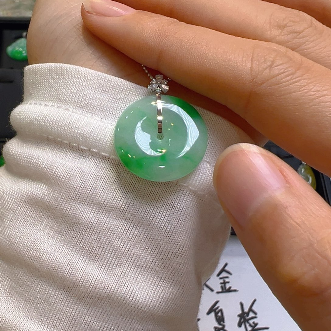 翡翠18K金镶嵌吊坠(不含链)