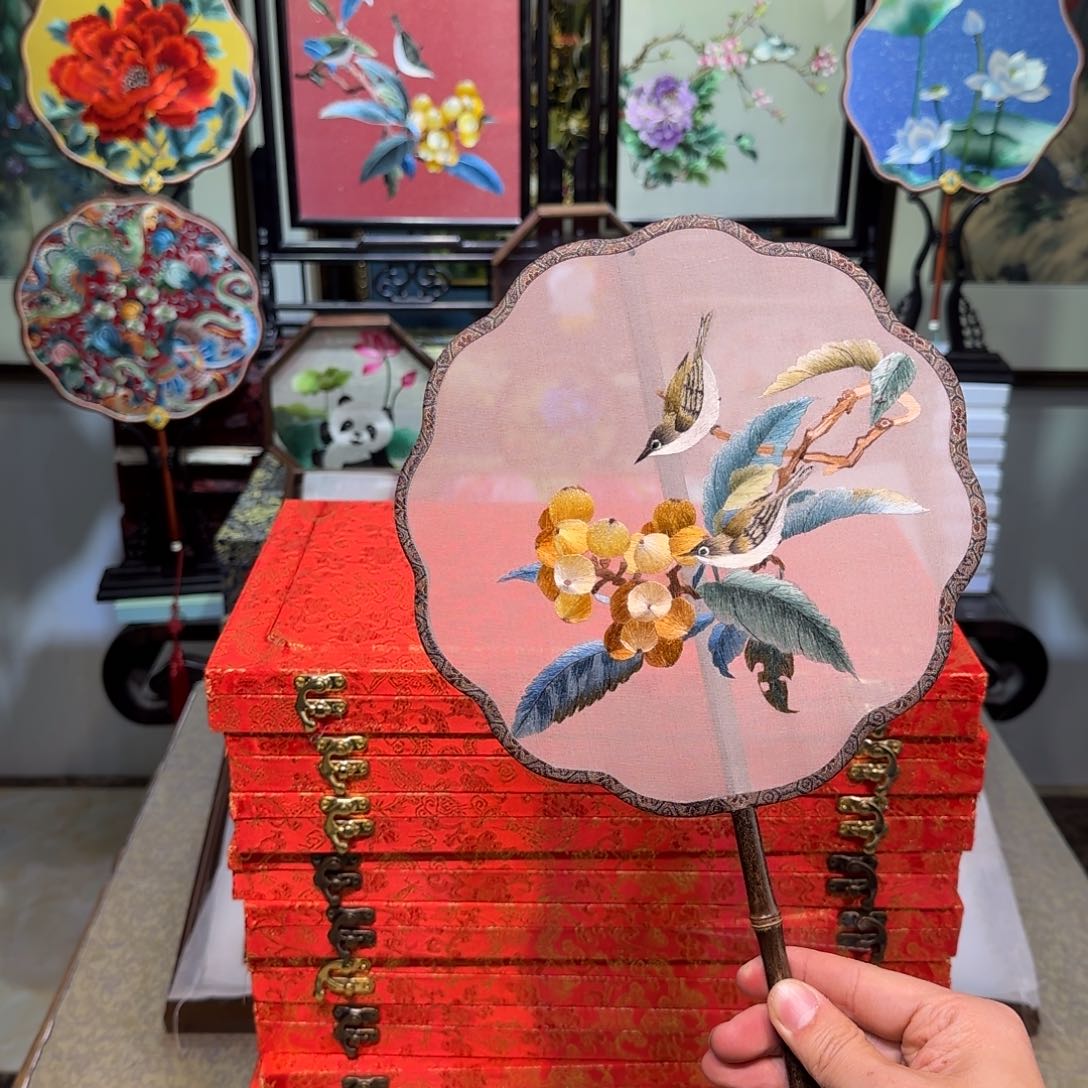 刺绣刺绣工艺精湛