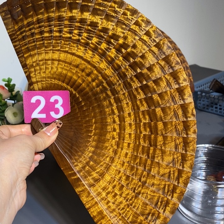 金丝楠椰***呐金丝楠木扇子