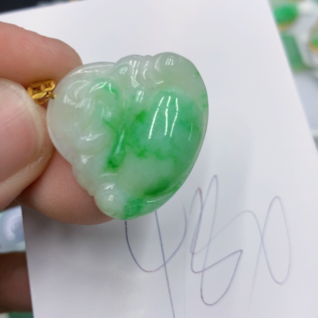 翡翠颈饰18K金镶嵌翡翠