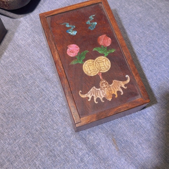 贡木机关盒的的的的的