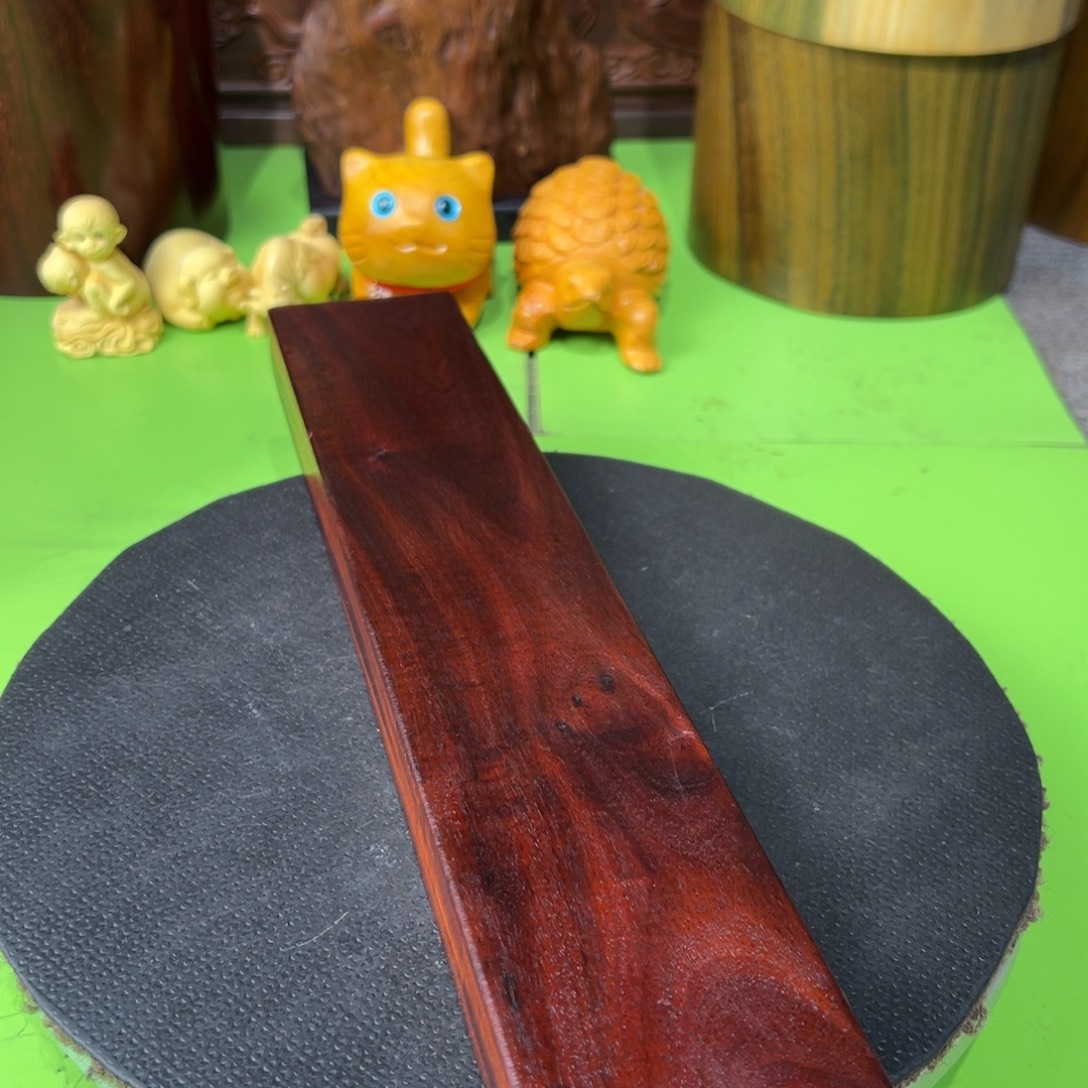 ****满大果紫檀（缅甸花梨）