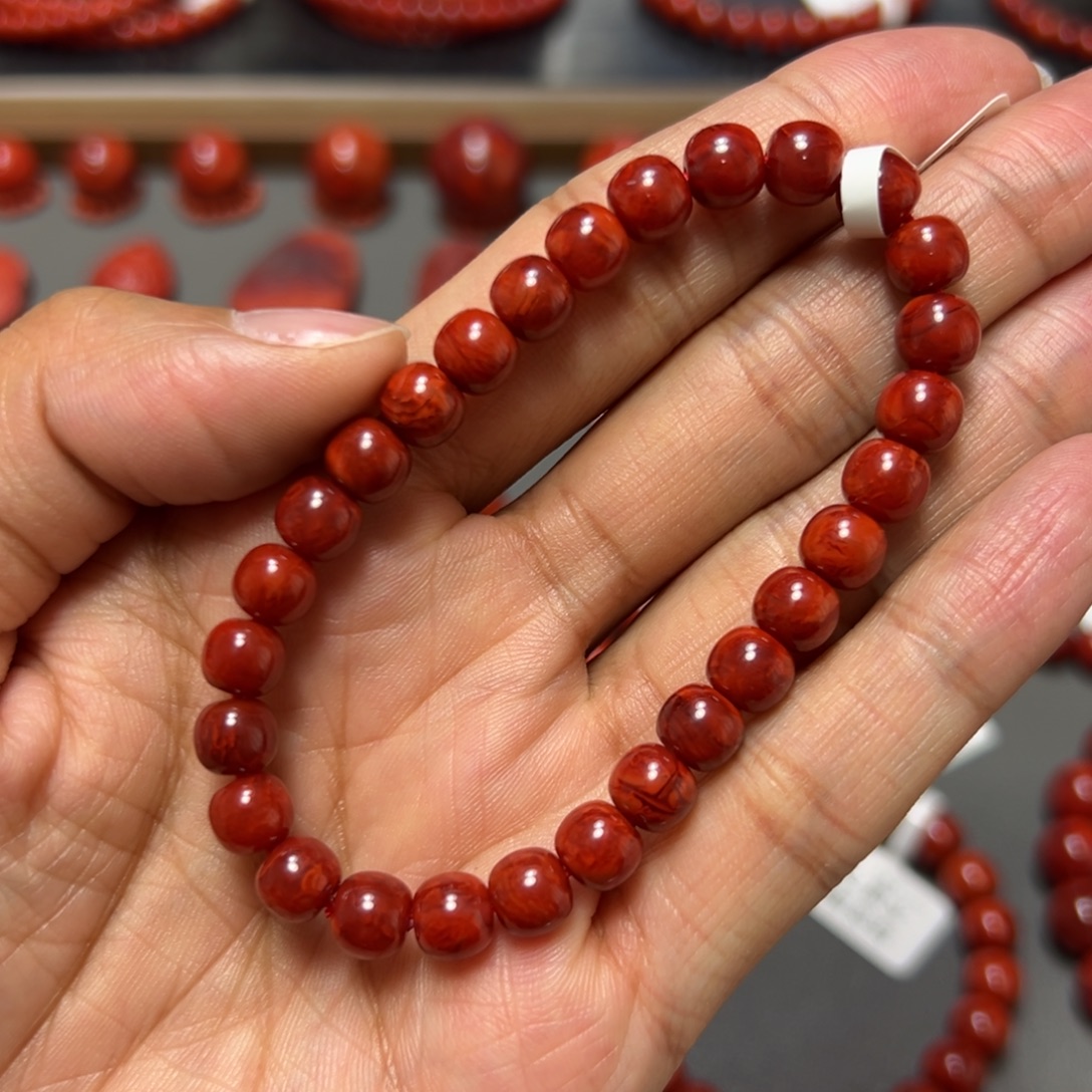 南红玛瑙未镶嵌手串 牛血红妖花火焰 约7mm 满妖