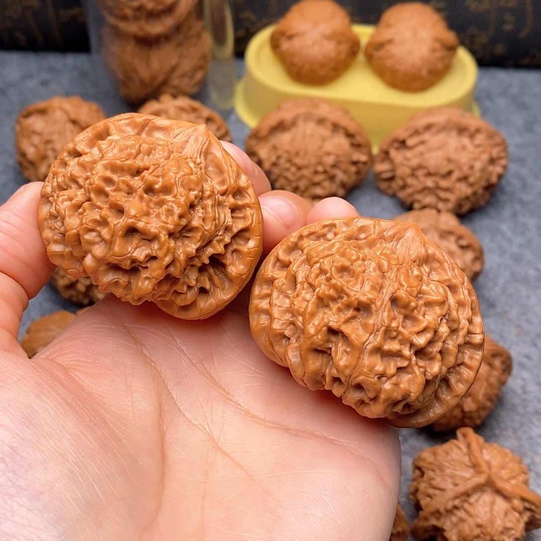 文玩核桃把件贝*?官帽50尺