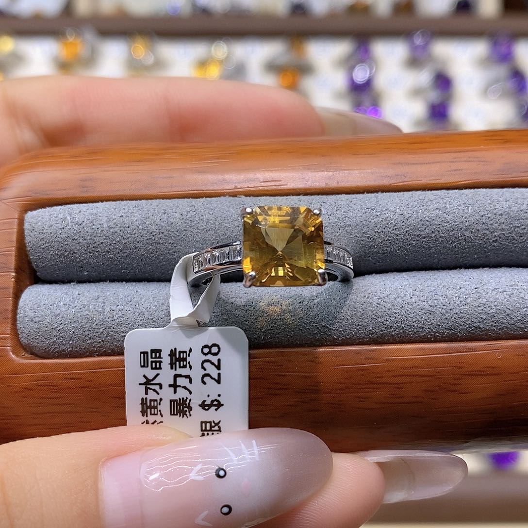 水***青戒指银S925镶嵌水晶纯天然无优化黄水晶Q